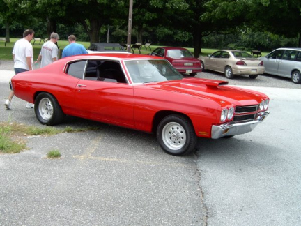 red chevelle with ugly hood