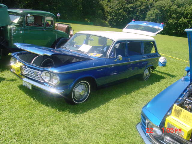 blue corvair wagon.JPG
